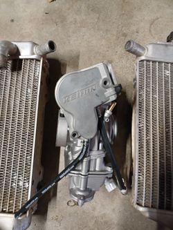 2004 Yamaha "FCR" Carburetor CRF Radiators