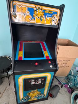 Vintage Ms PAC Man Arcade Machine