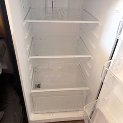 VISSANI 10.1 CU FT FRIDGE