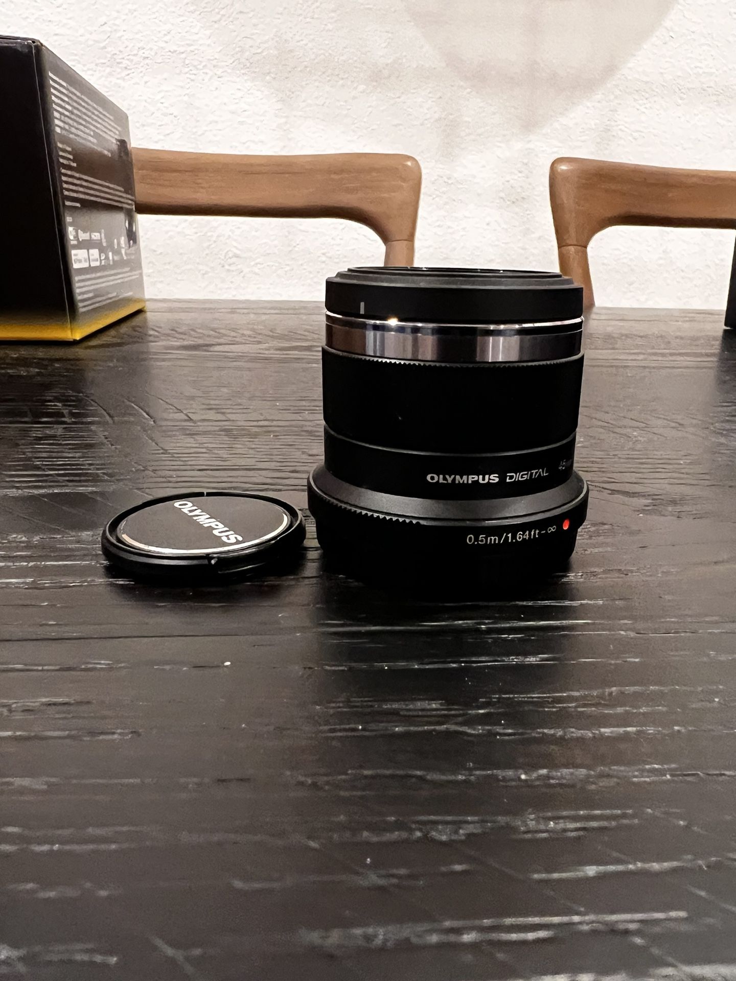 Olympus M.Zuiko DIGITAL 45mm f/1.8 MSC Micro Four Thirds Lens