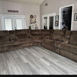 RECLINER LIVING ROOM SET