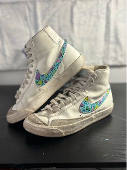 Women’s Nike 90s themed blazer size 6.5