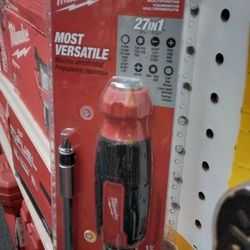 MILWAUKEE MULTI- BIT DRIVER 
