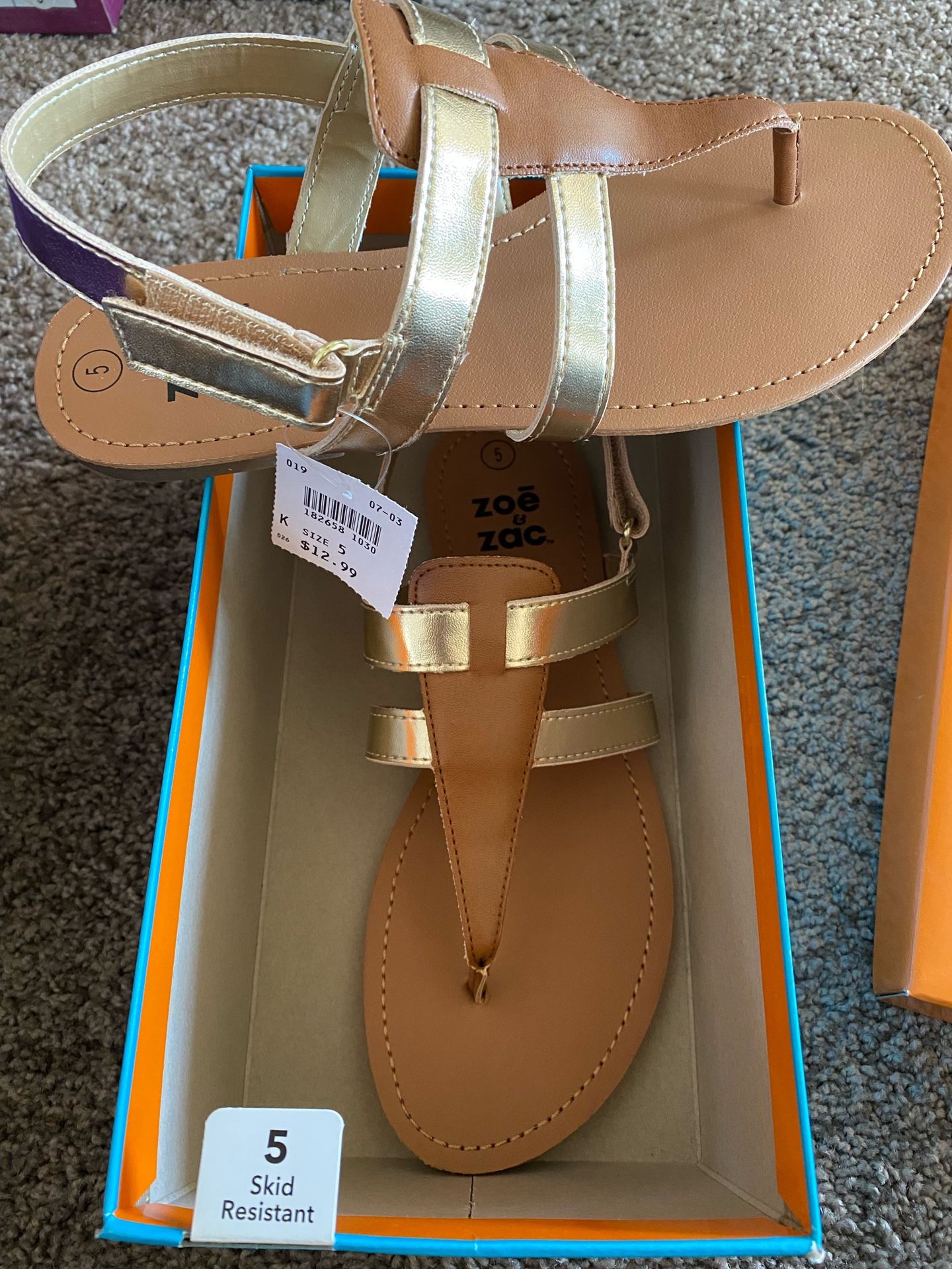 Women’s/kids Sandals
