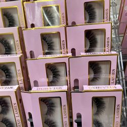 Lashes And Beauty Cosmética 