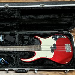 Peavey Zodiac EX Electric Bass Guitar & Case