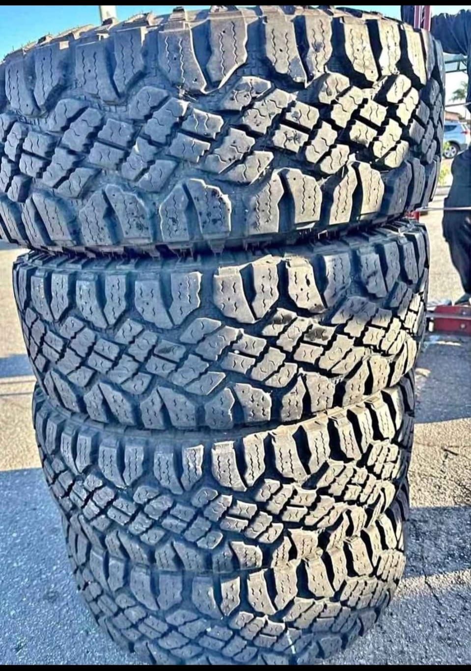 315 70 17 Goodyear Tires Con 80% De Vida Las 4tires