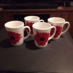 4 Coffee Mugs New In A Box