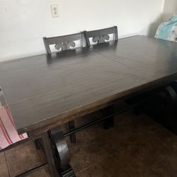 Dining Room Table 