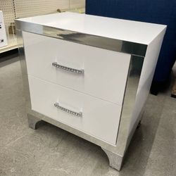 Euroco High Gloss Nightstand with Metal Handle & 2 Storage Drawers,Mirrored Bedside Table End Table for Bedroom, Living Room,White
