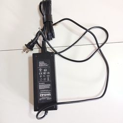 cargador jetson interios 100-240V-50/60hz 2,0A