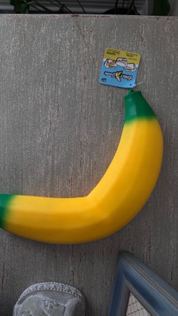 Jumbo banana squishy