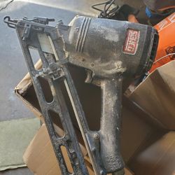 Senco 15g Nail Gun
