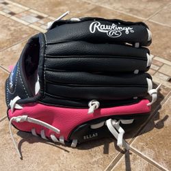 T Ball Glove 