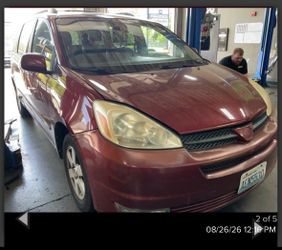 2004 Toyota Sienna Clean Title!