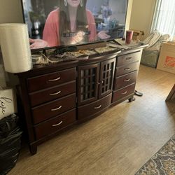 Dresser/TV stand