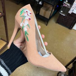 Cream Flower Heels