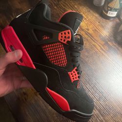 Air Jordan Red Thunder 4s Men’s Size 9.5