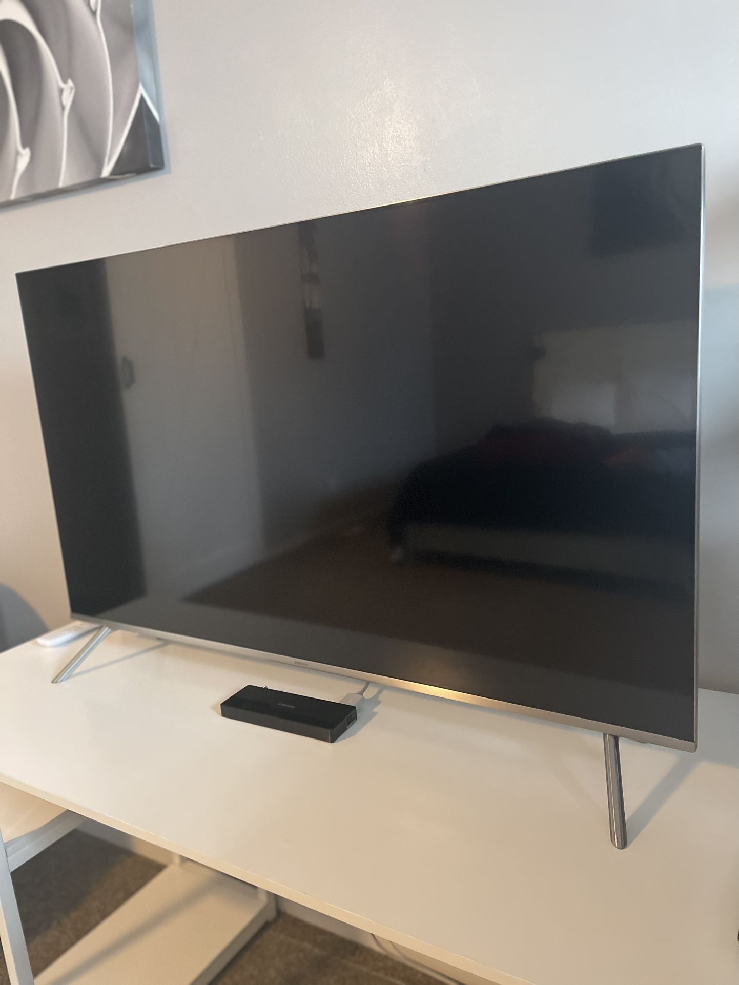 Samsung 4K 49” (Not Turning On)