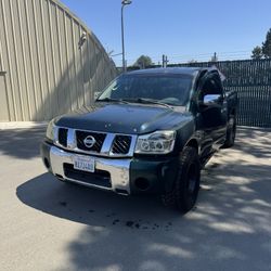 2004 Nissan Titan