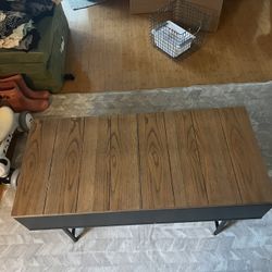 Wood Lift-Top Coffee Table