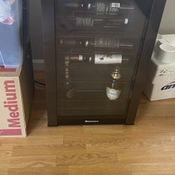 Wine Enthusiast 36 Bottle Wine Cooler
