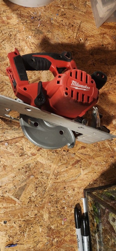 Milwaukee M18 7¼ Skill Saw