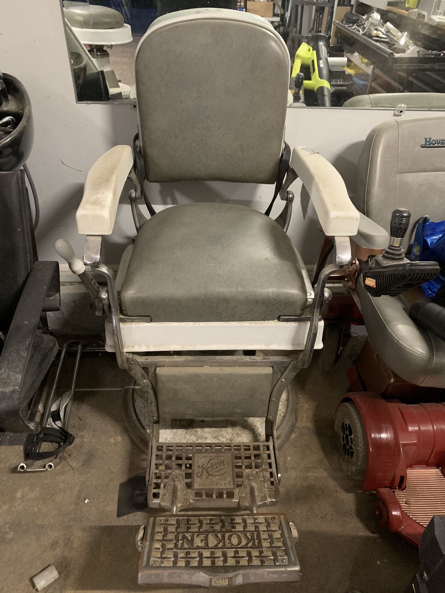 Original Early 1900’s Koken Barber Chair 