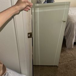 Frameless Mirror