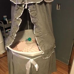 Bassinet 