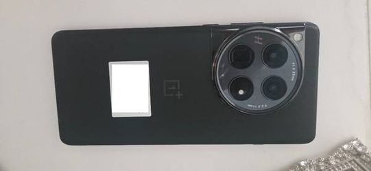 One Plus 12 256GB Silky Black (Unlocked)