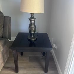 Coffee Table And 2 Side Tables W/ Lamps