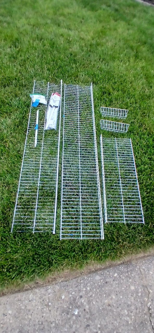 Rubbermaid Wire Shelving