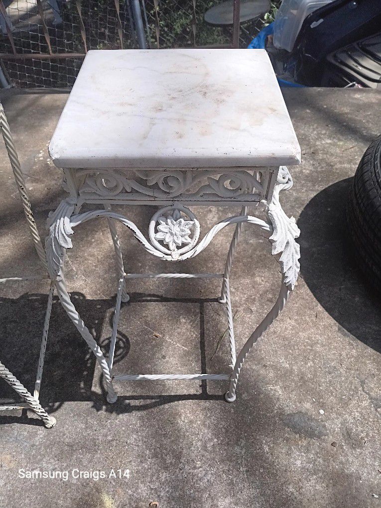 Used Marble Table Stand
