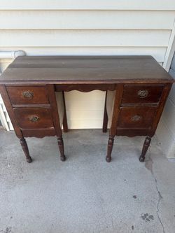 Vintage Mahogany Kneehole Desk