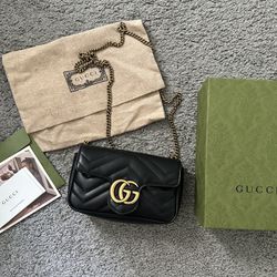 Gucci GG MARMONT SUPER MINI BAG