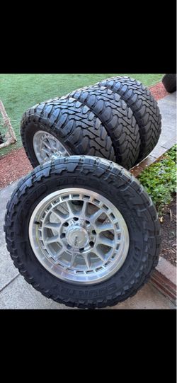 Chevy HD 2500 rims Chevy HD 3500 rims 8x180