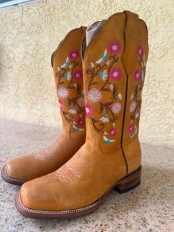 Cowboy boots / Botas vaqueras