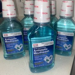 CVS Health Antiseptic Mouthwash for Antigingivitis & Antiplaque, Blue Mint - 250 mL (8.5 FL OZ)  