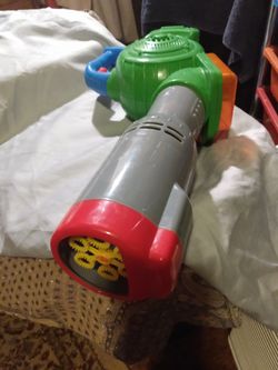 Bubble leaf blower