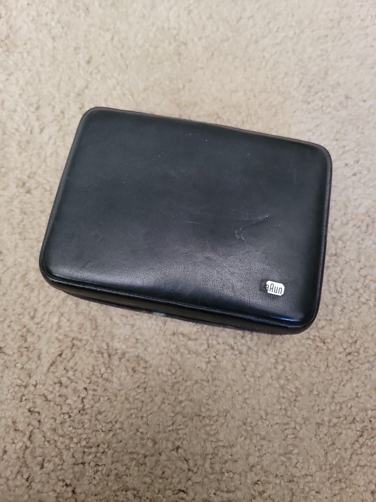 Vintage 1950s Braun Shaver