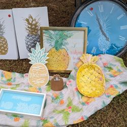 Pineapple Decor 