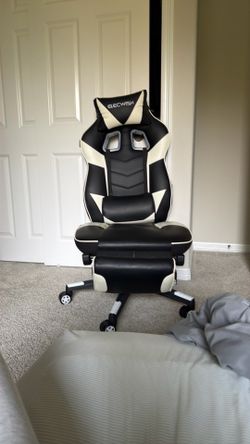 Gaming chair
