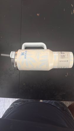 Stanley 40 ounce tumbler cup Best offer
