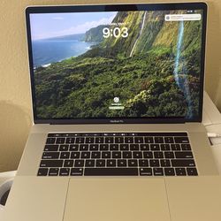 Apple MacBook Pro With 2.6 Intel Core i7 ,15-inch,16 GB RAM ,512GB SSD STORAGE