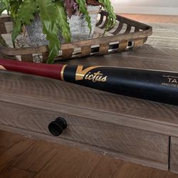 TATIS 23 Victus Wood Bat 31 - Like New