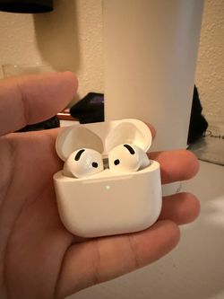 Apple Airpods 4 Wireless Earbuds