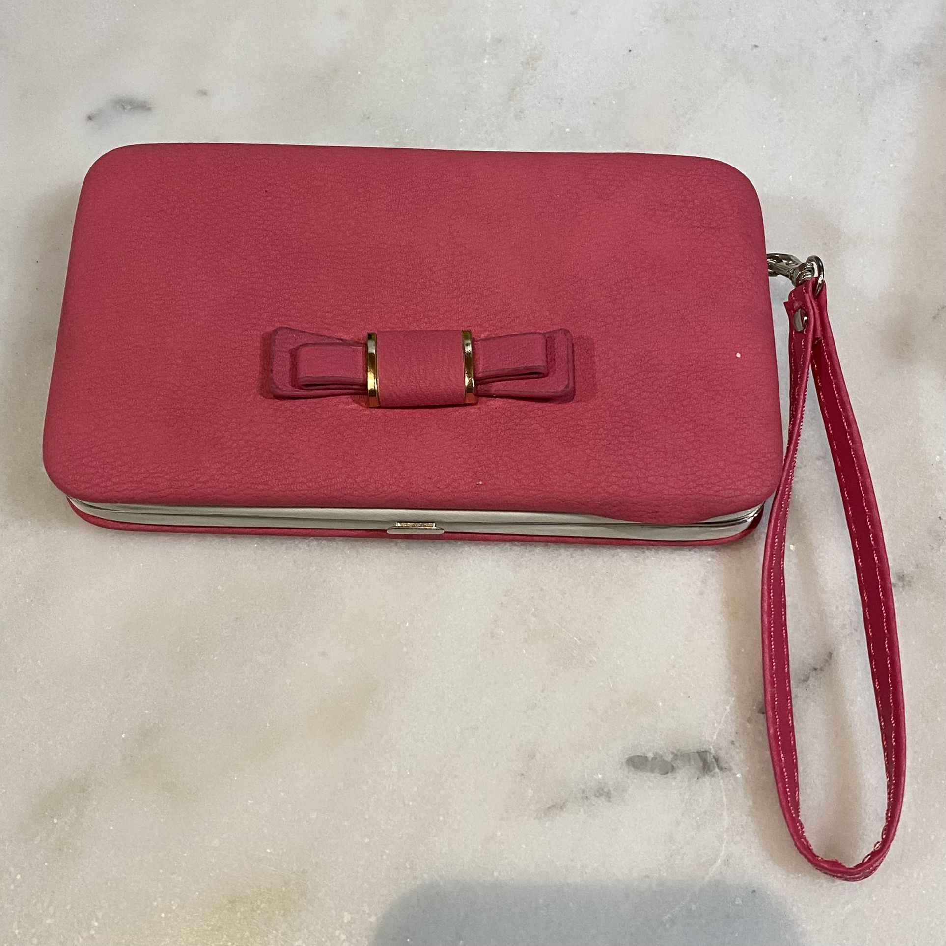 Wristlet