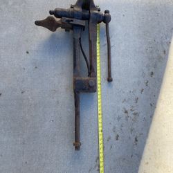 Blacksmith Post Vise