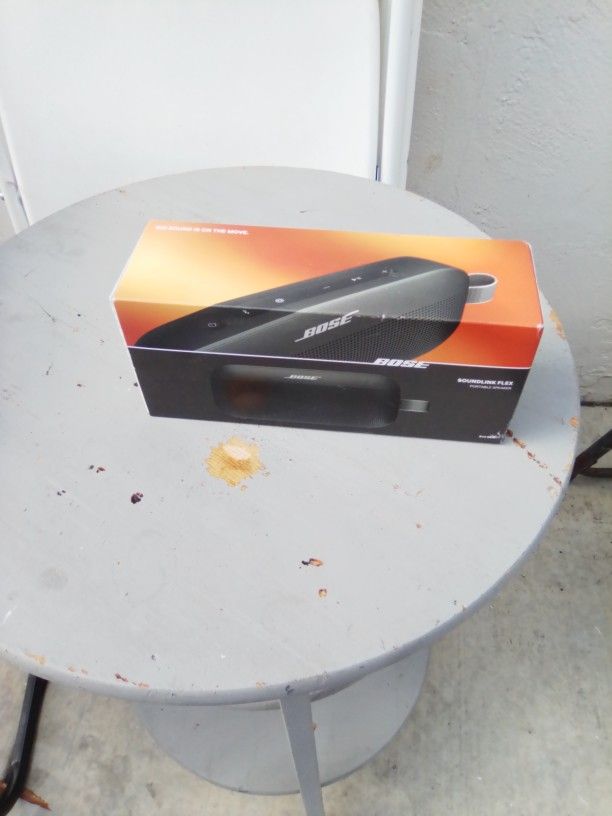 Bose Soundlink Flex Portable Speaker 2nd Gen